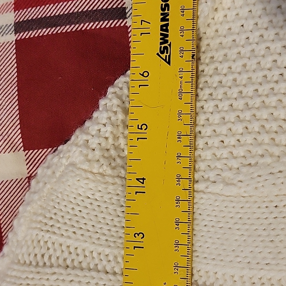 Reeds Cable Sweater - Picture 9 of 12